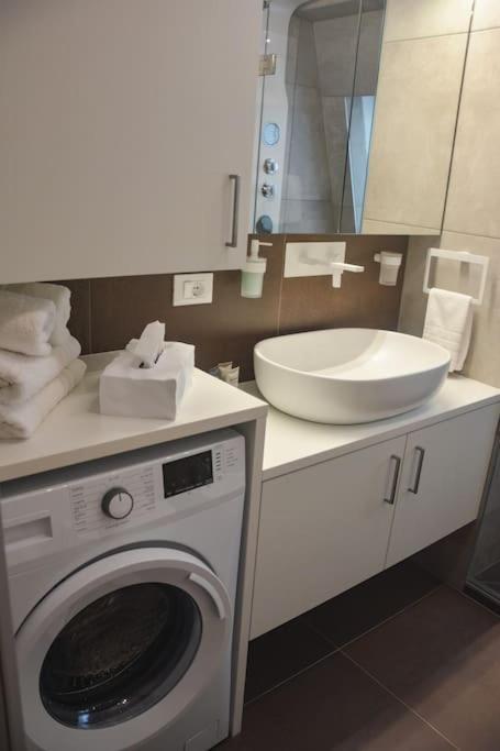 Moderne Ferienwohnung เมราโน ภายนอก รูปภาพ