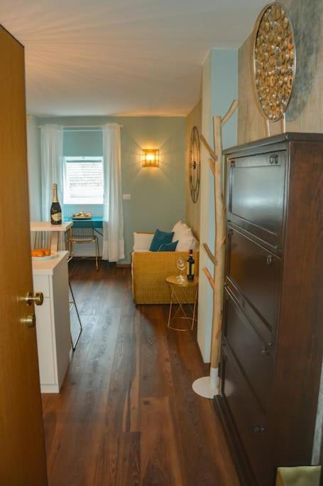 Moderne Ferienwohnung เมราโน ภายนอก รูปภาพ